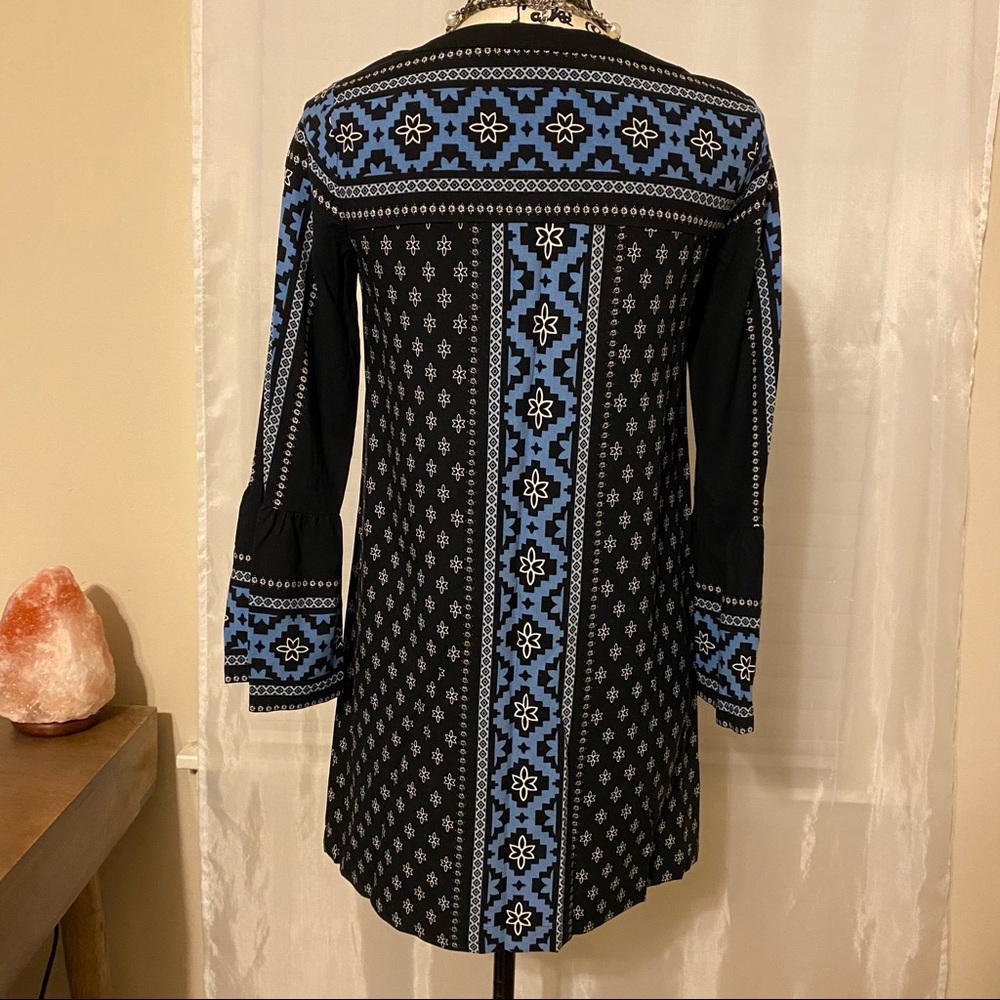 LOFT Dress - Picture 2 of 4